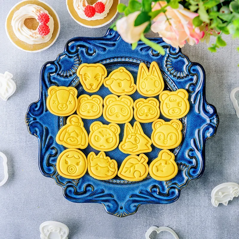 Kitchen Baking Set - เครื่องตัดคุกกี้รูปสัตว์น่ารัก ลายอนิเมะ สำหรับทำขนม DIY 3 มิติ